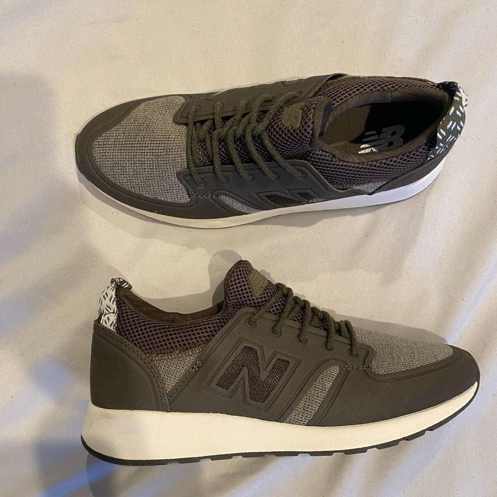 New Balance Women’s A20 V1 sneaker, size 8